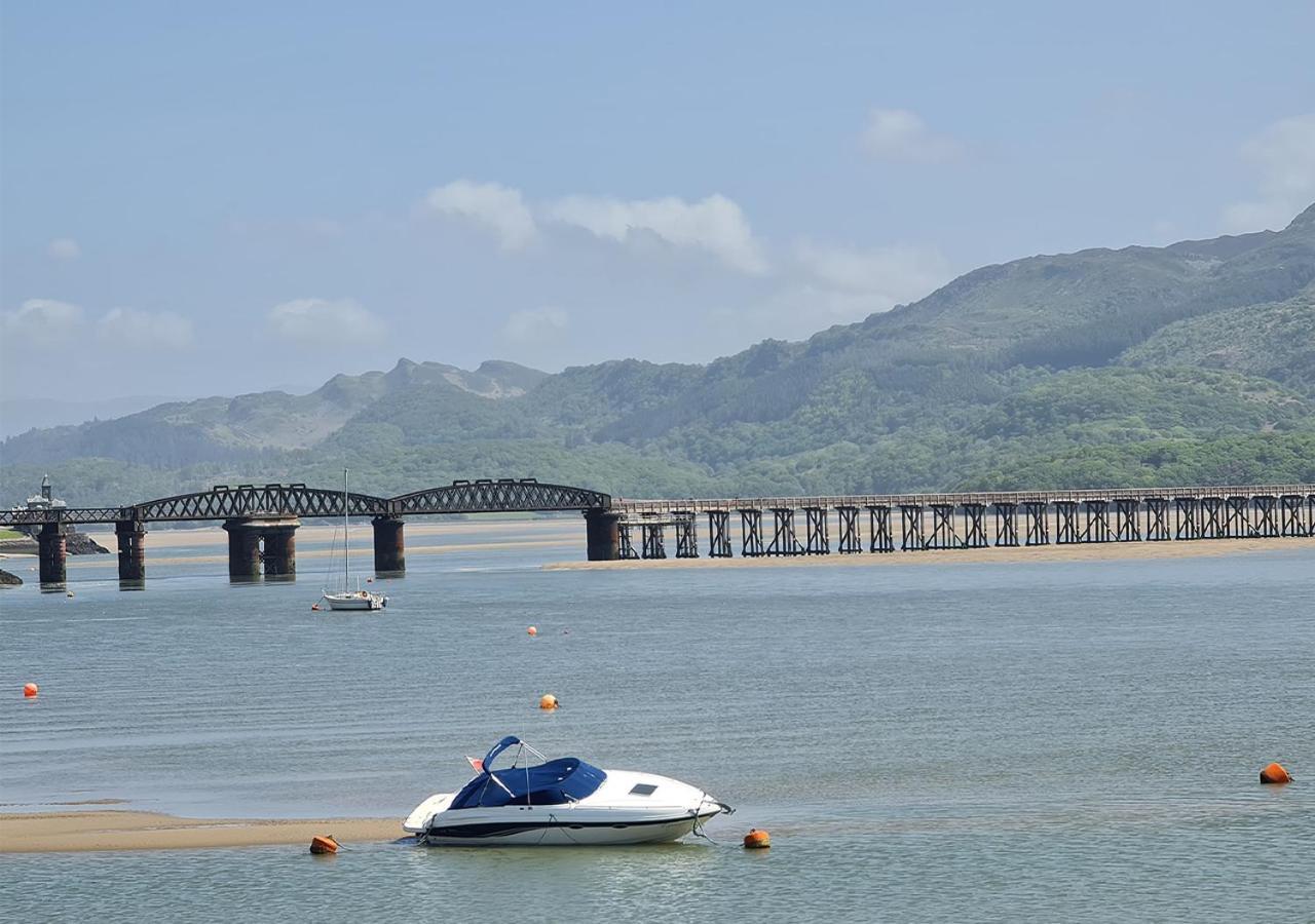 Luxury 4 Bedroom Seaside Apartment - Glan Y Werydd House Barmouth Εξωτερικό φωτογραφία